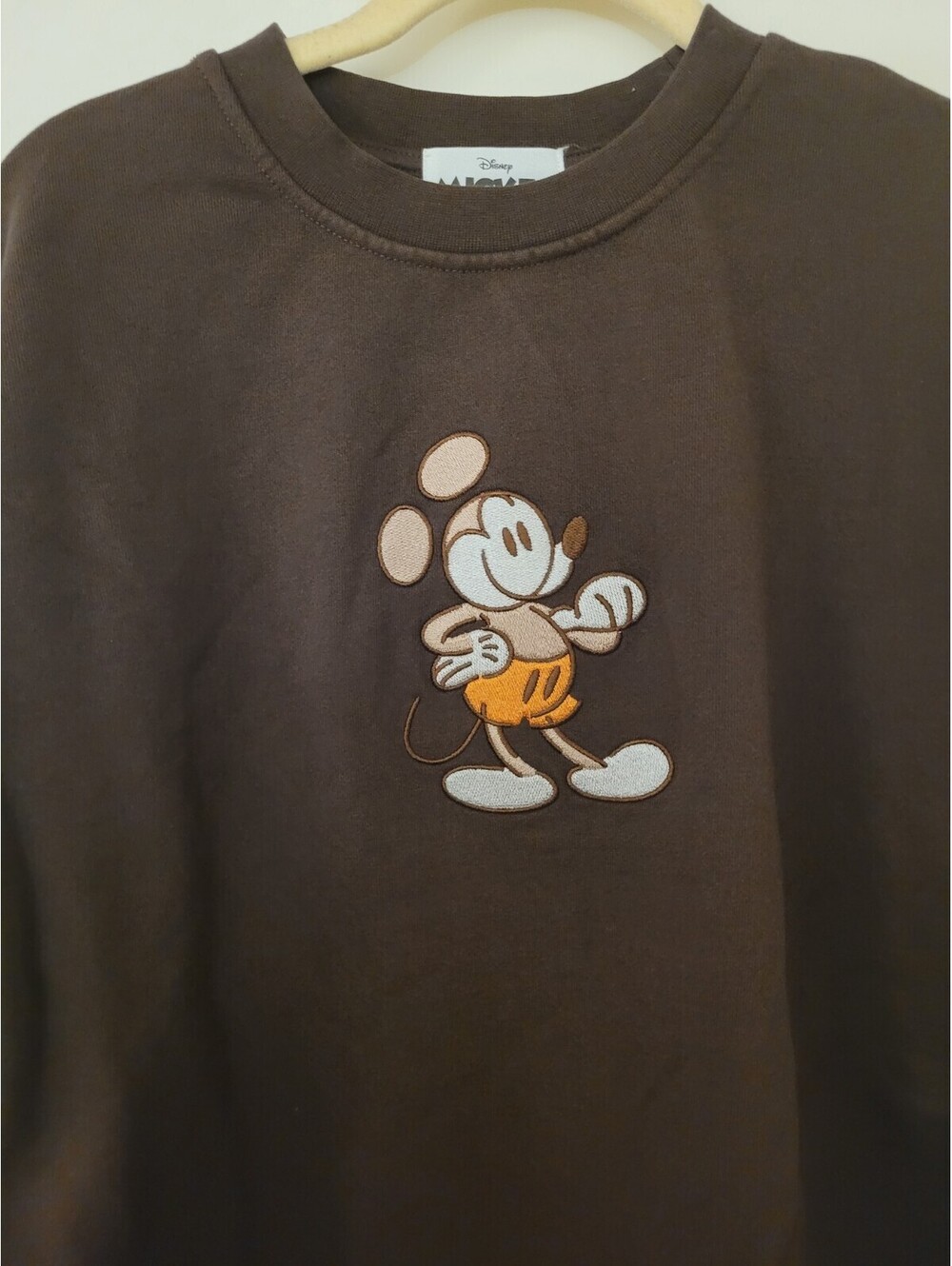 NWT Disney Mickey Men's Brown Embroidered Mickey Mouse Pullover Sweatshirt Sz M